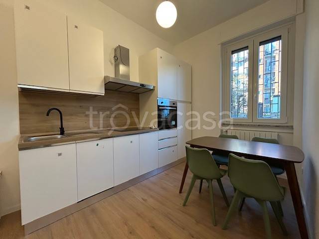 appartamento in affitto a Milano in zona Famagosta