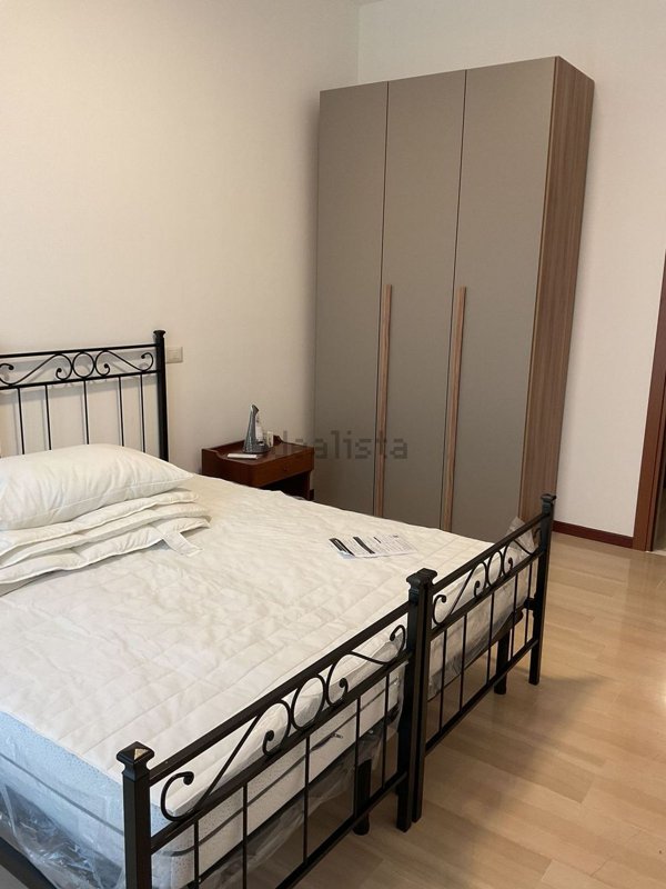 appartamento in affitto a Milano in zona Famagosta