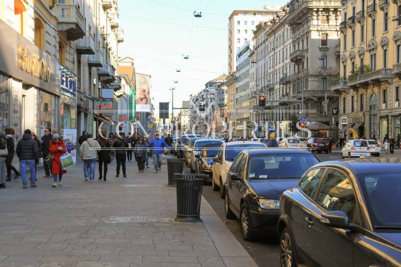 negozio in affitto a Milano