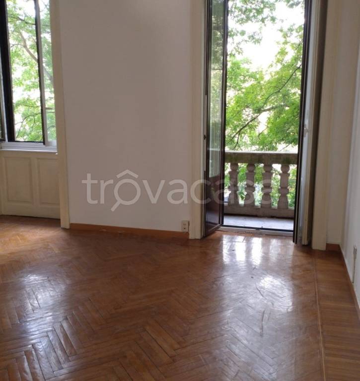 appartamento in affitto a Milano in zona XXII Marzo