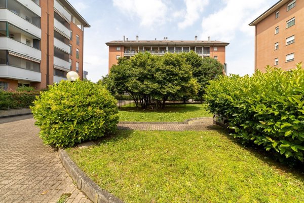 appartamento in affitto a Milano in zona Famagosta