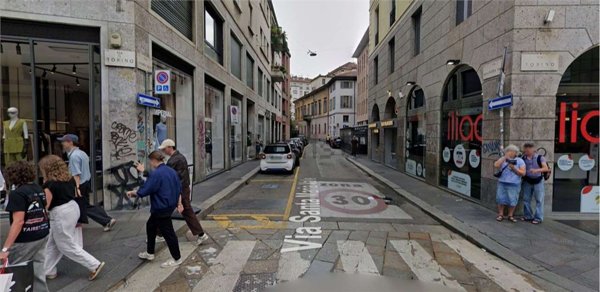 negozio in affitto a Milano