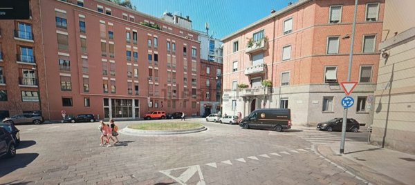 locale commerciale in affitto a Milano in zona Sant'Ambrogio