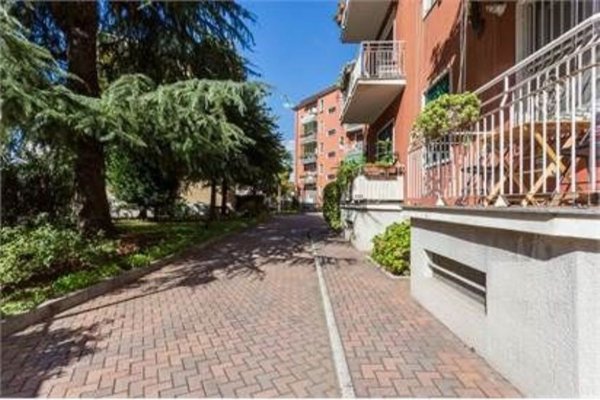 appartamento in affitto a Milano in zona Lorenteggio