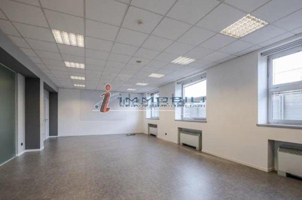 ufficio in affitto a Milano in zona Gallaratese