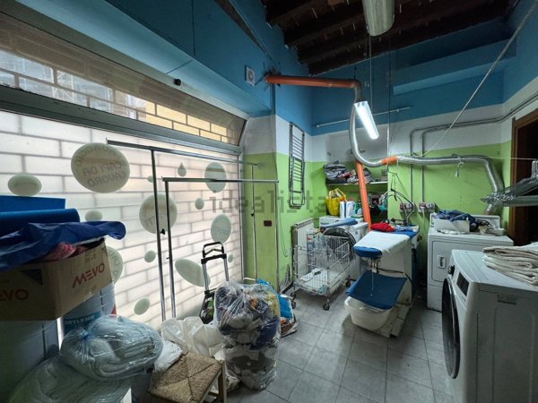 locale commerciale in affitto a Milano in zona Brera