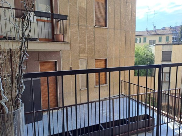 appartamento in affitto a Milano in zona Guastalla
