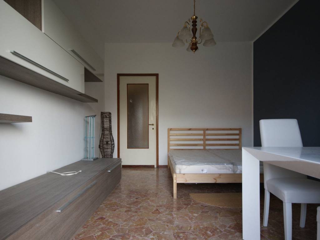 appartamento in affitto a Milano in zona Corvetto