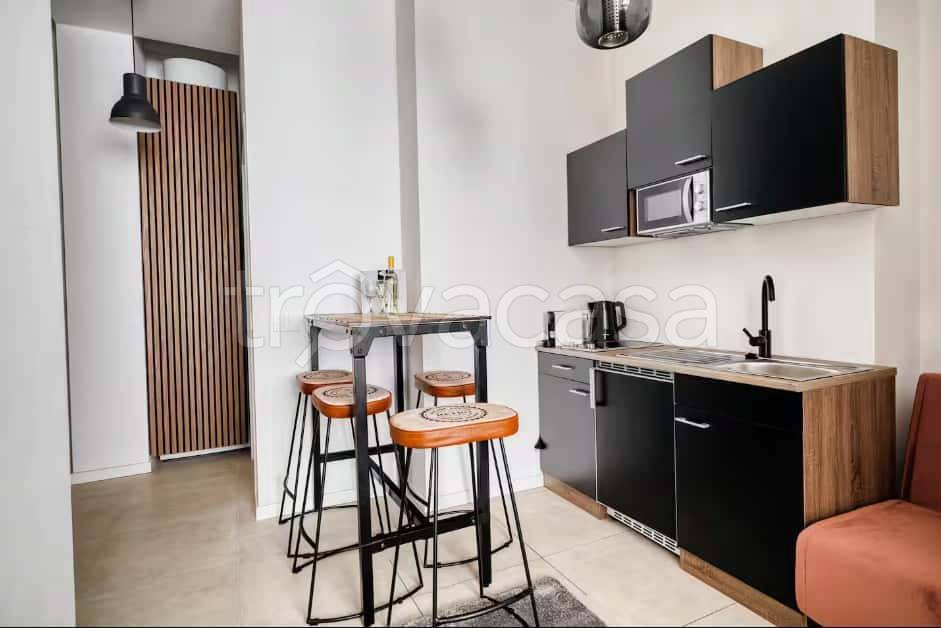 appartamento in affitto a Milano in zona Guastalla