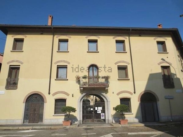 locale di sgombero in affitto a Milano in zona Isola