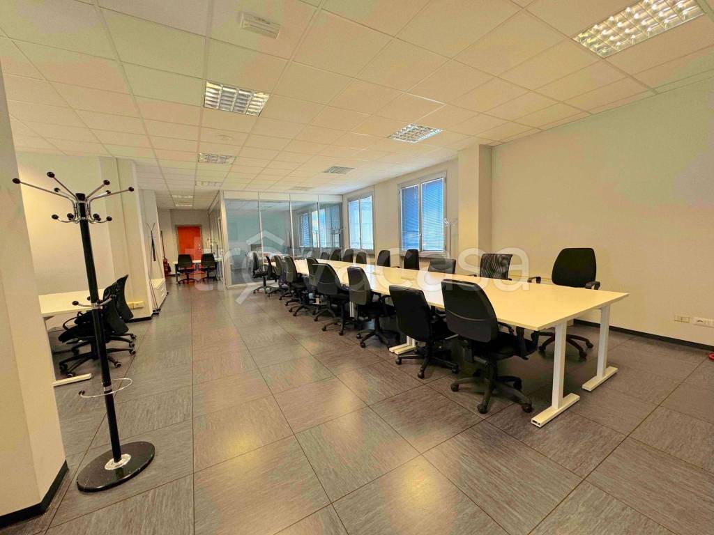 ufficio in affitto a Milano in zona Rogoredo
