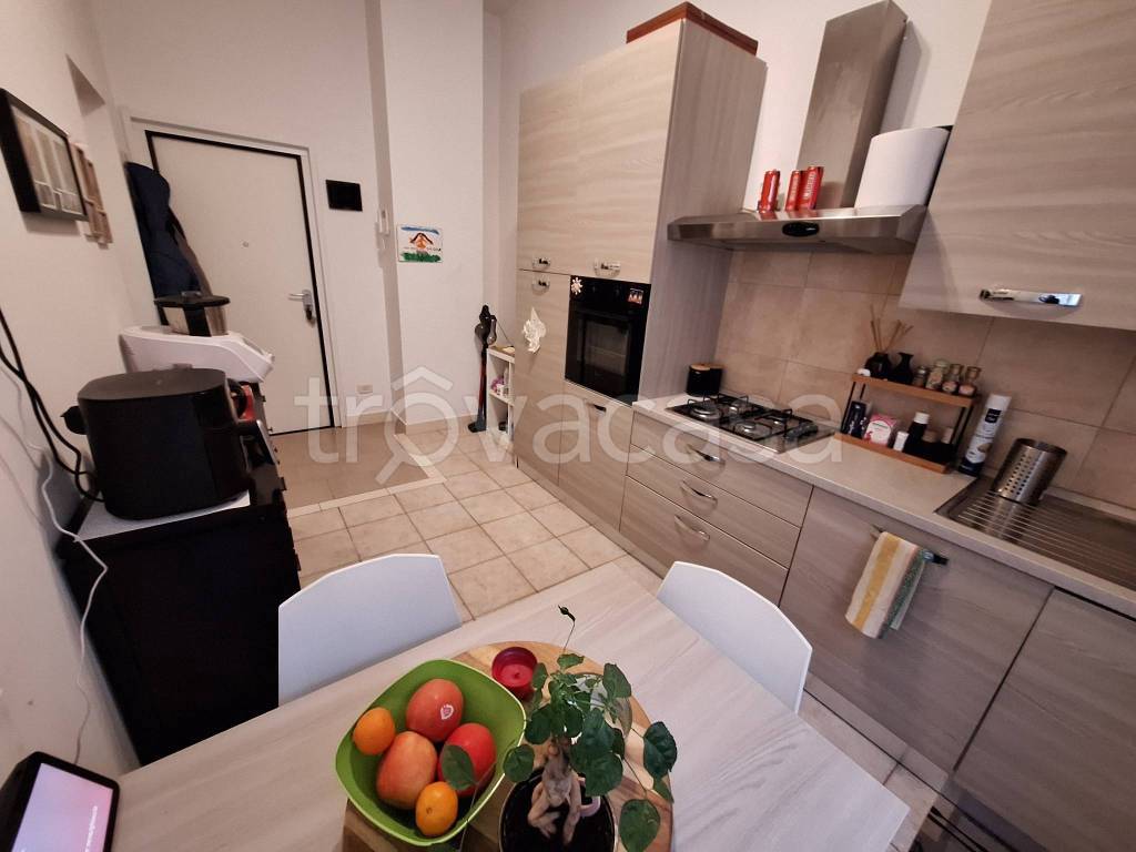 appartamento in affitto a Milano in zona Piazzale Lodi