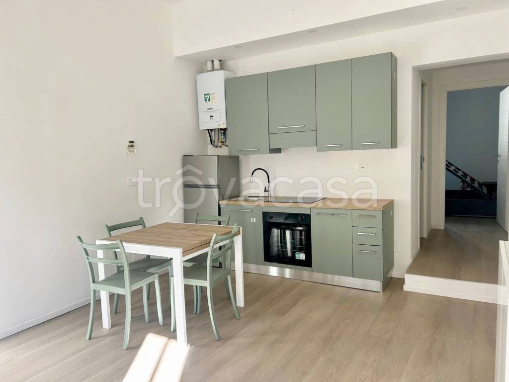 appartamento in affitto a Milano in zona Piazzale Lodi