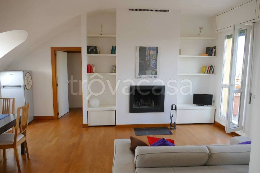 appartamento in affitto a Milano