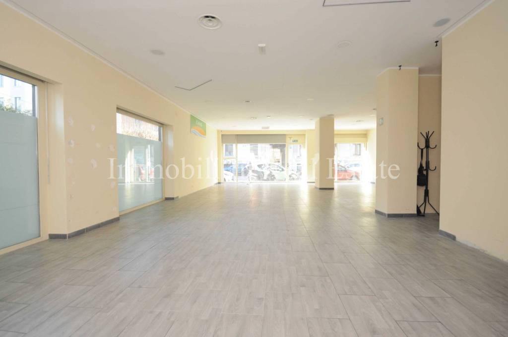 negozio in affitto a Milano in zona Bocconi