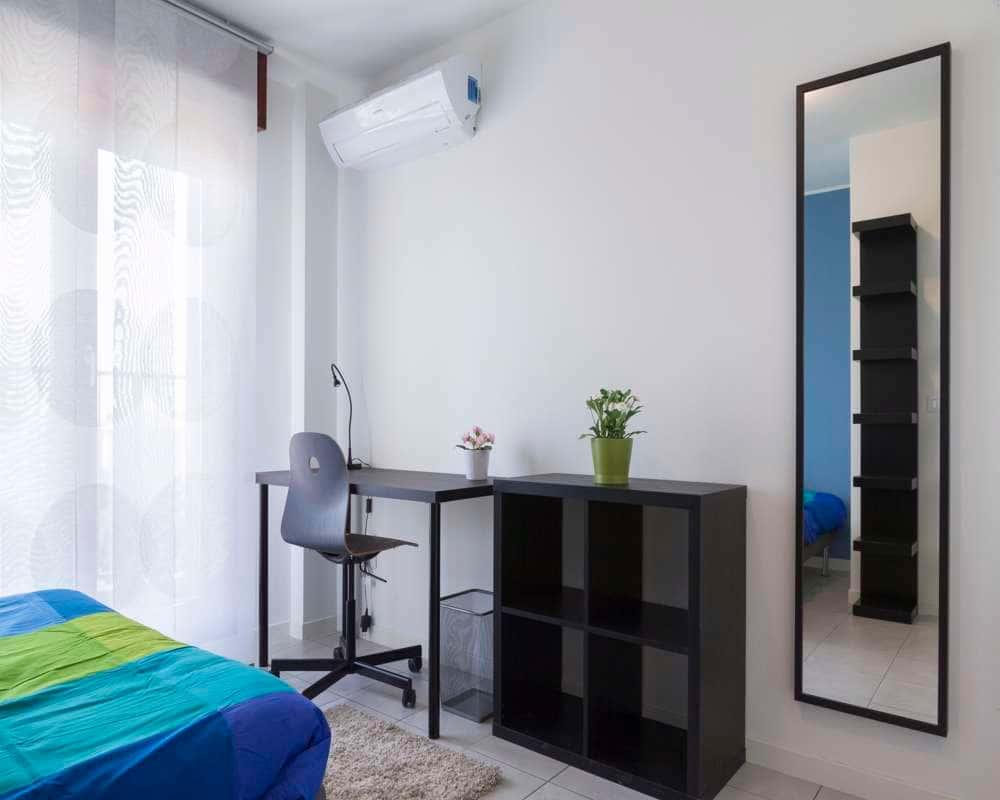 negozio in affitto a Milano in zona Lorenteggio