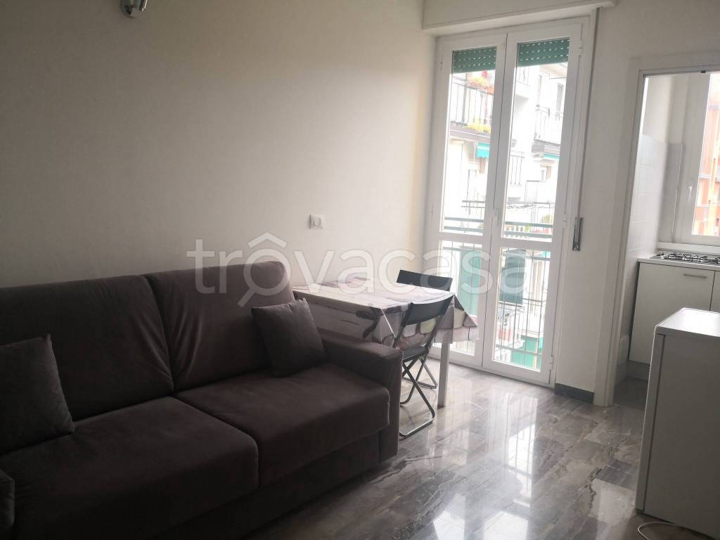 appartamento in affitto a Milano in zona Lorenteggio