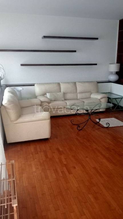 appartamento in affitto a Milano in zona Piazzale Lodi