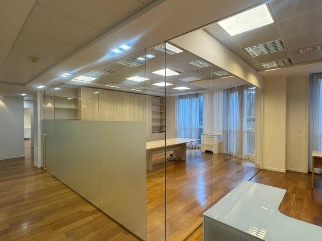 ufficio in affitto a Milano in zona Guastalla
