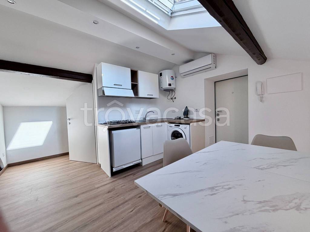 appartamento in affitto a Milano in zona Porta Garibaldi