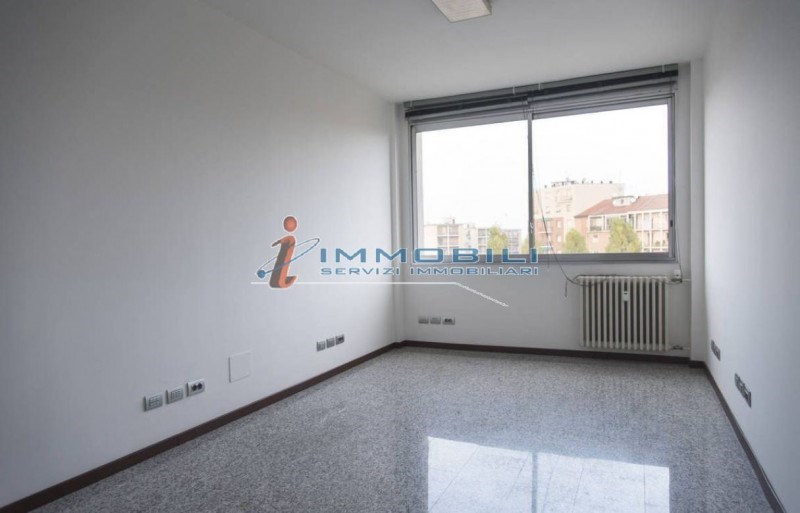 ufficio in affitto a Milano in zona Maciachini