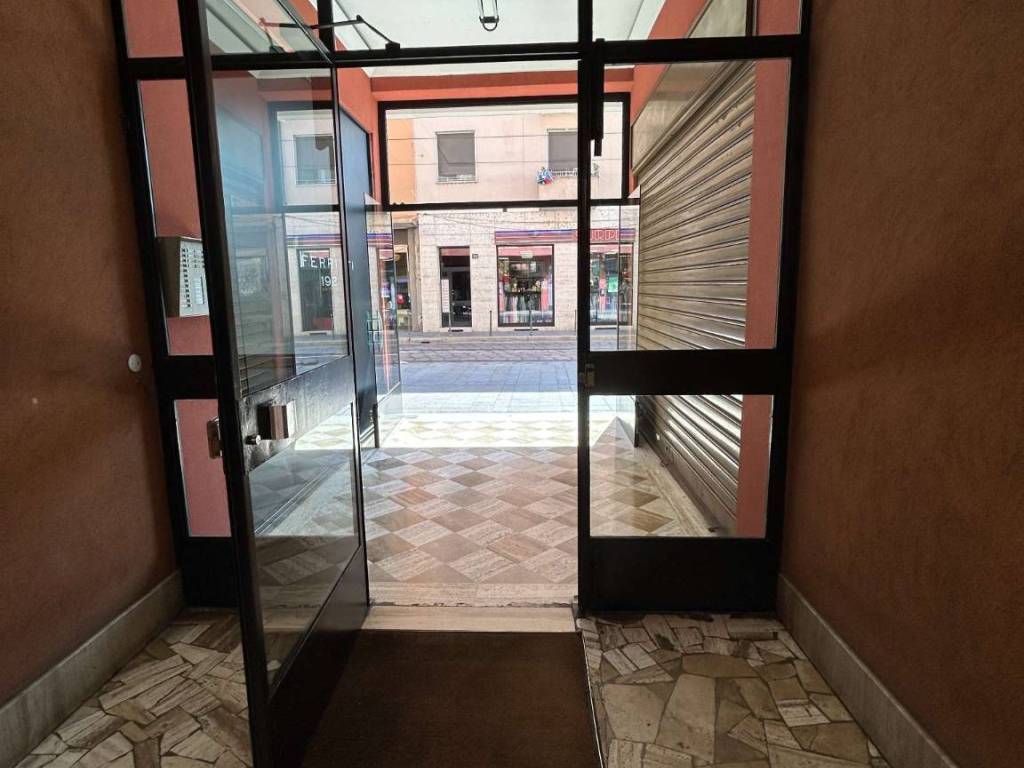 appartamento in affitto a Milano in zona Sant'Ambrogio