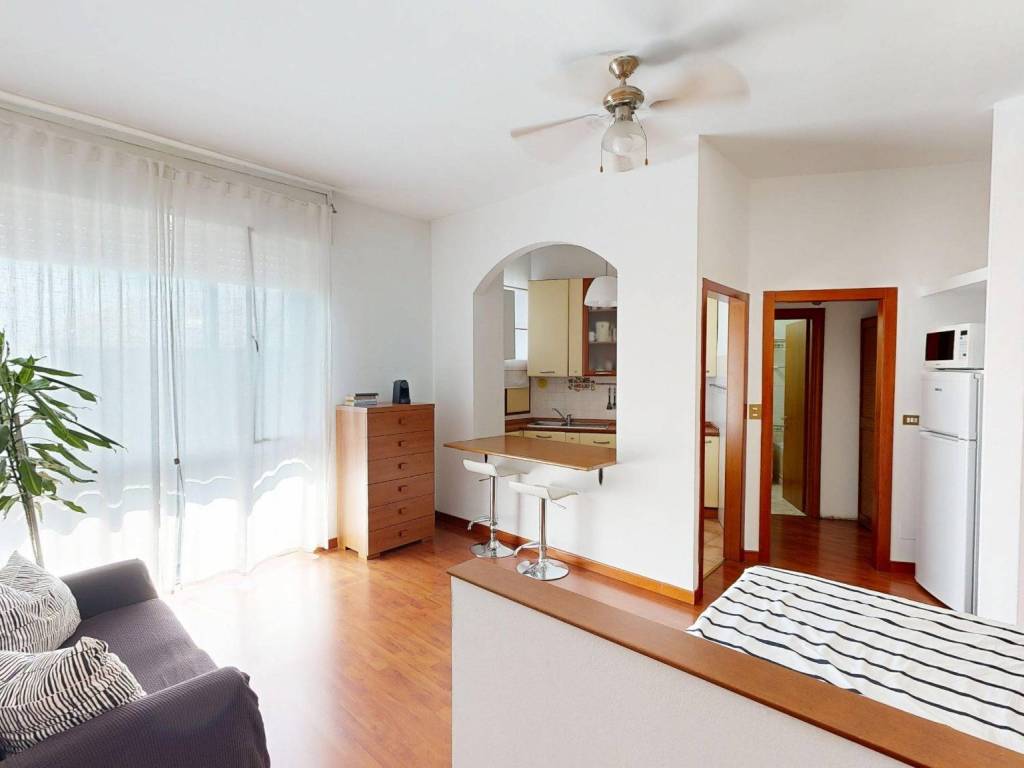 appartamento in affitto a Milano in zona Baggio