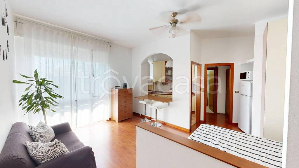 appartamento in affitto a Milano in zona Baggio