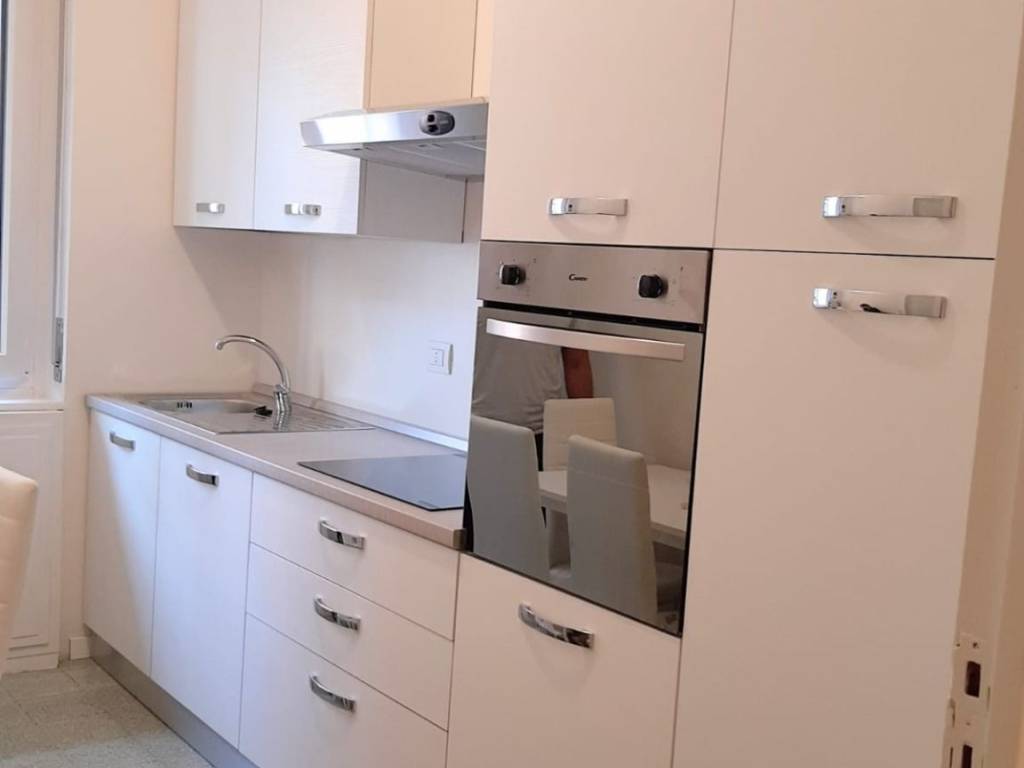 appartamento in affitto a Milano in zona Lorenteggio
