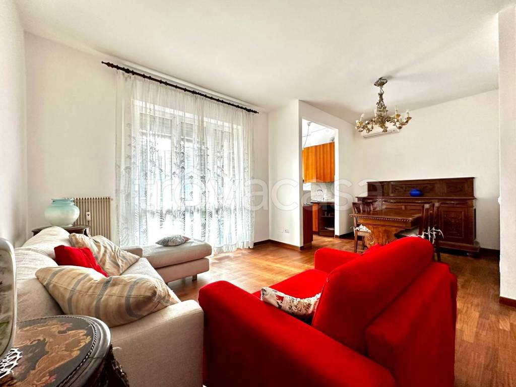 appartamento in affitto a Milano in zona Vigentino