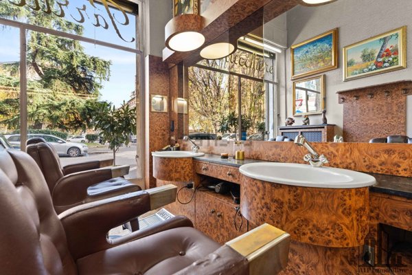 negozio in affitto a Milano in zona Solari