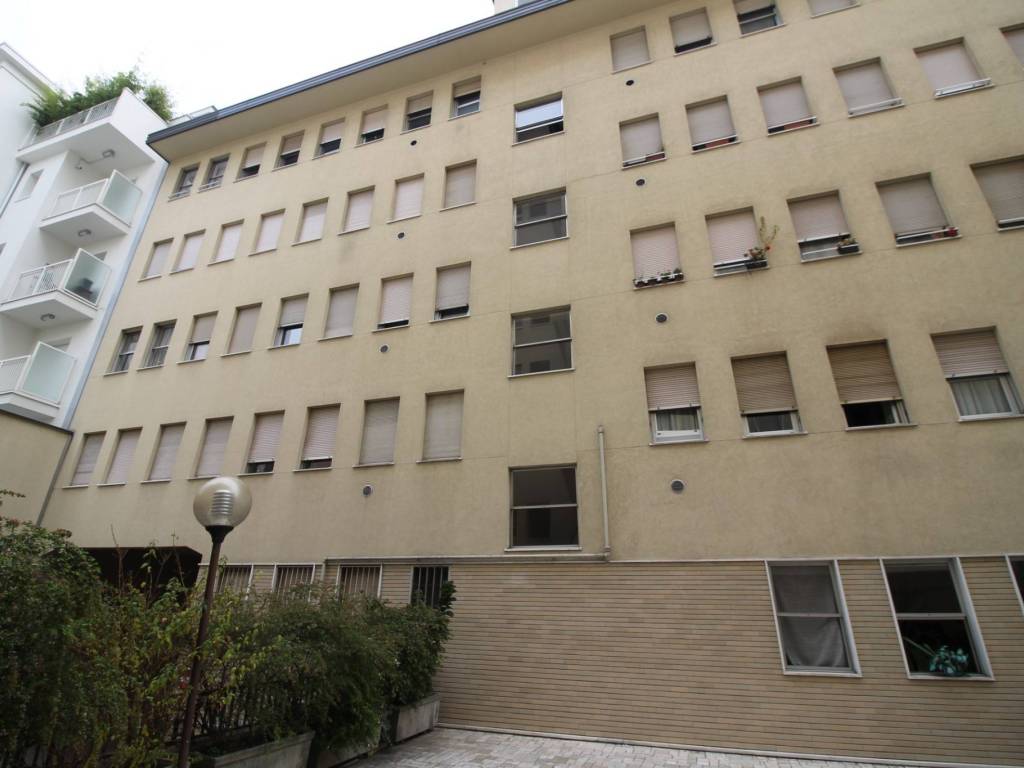 appartamento in affitto a Milano in zona Isola