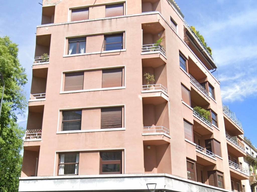 appartamento in affitto a Milano in zona Centro Direzionale