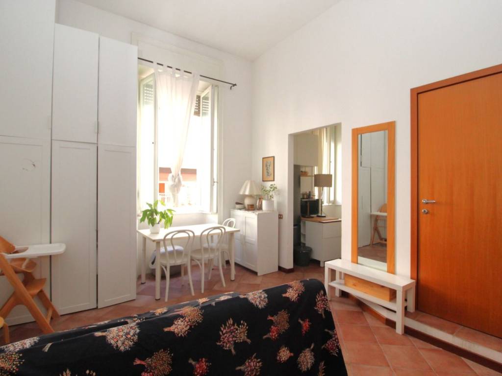 appartamento in affitto a Milano in zona Guastalla