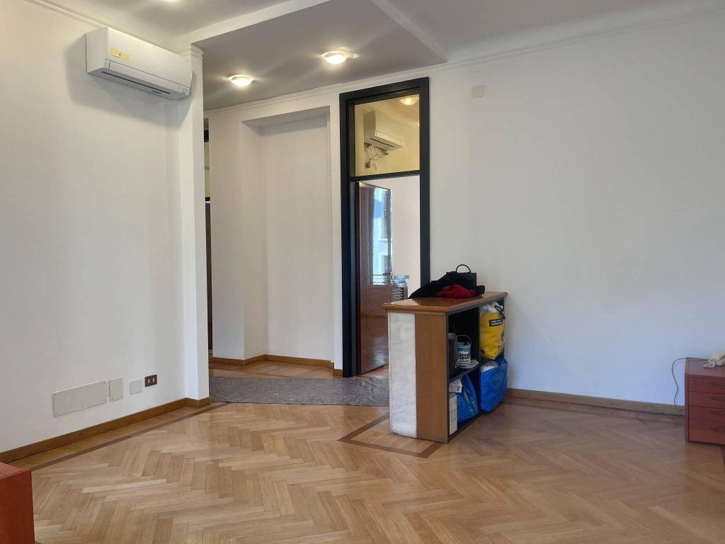 ufficio in affitto a Milano in zona Guastalla