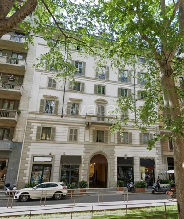 negozio in affitto a Milano