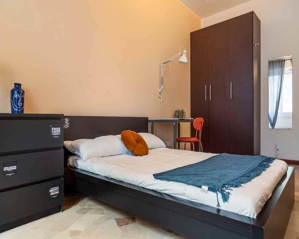 negozio in affitto a Milano