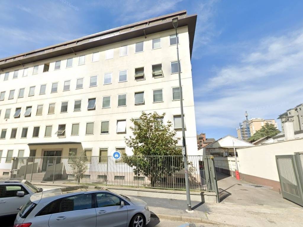 ufficio in affitto a Milano in zona Barona