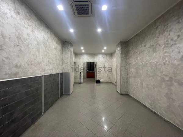 negozio in affitto a Milano in zona Crescenzago