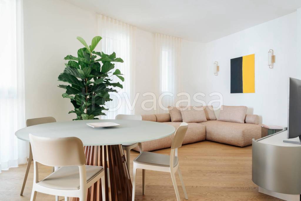 appartamento in affitto a Milano in zona Guastalla