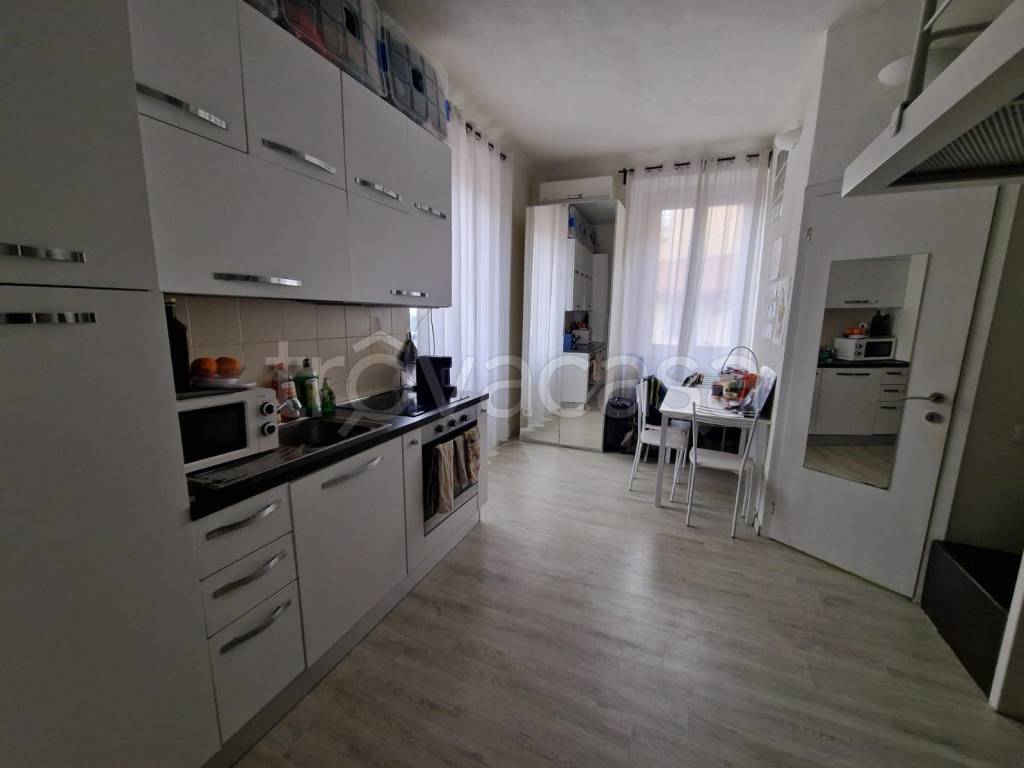 appartamento in affitto a Milano in zona Porta Genova