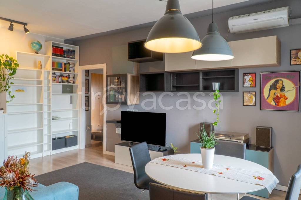 appartamento in affitto a Milano in zona Corvetto