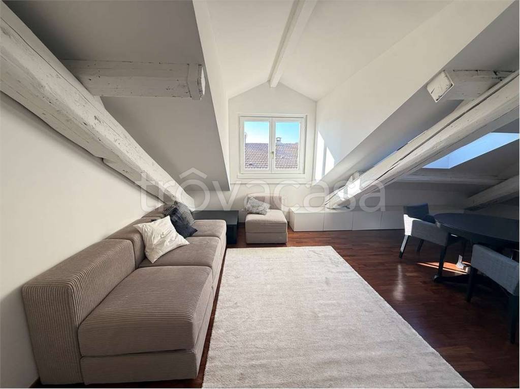 appartamento in affitto a Milano in zona Vigentino