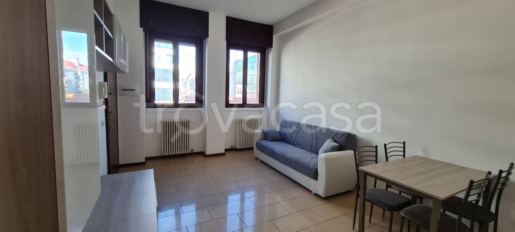 appartamento in affitto a Milano in zona Corvetto