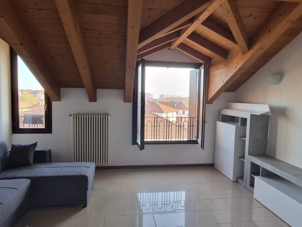 appartamento in affitto a Milano in zona Corvetto