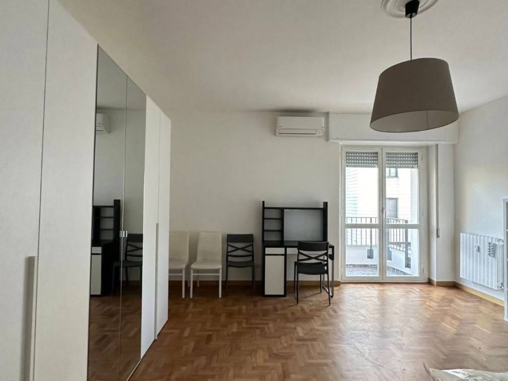 appartamento in affitto a Milano in zona Porta Romana
