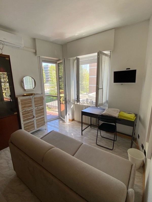 appartamento in affitto a Milano in zona Famagosta