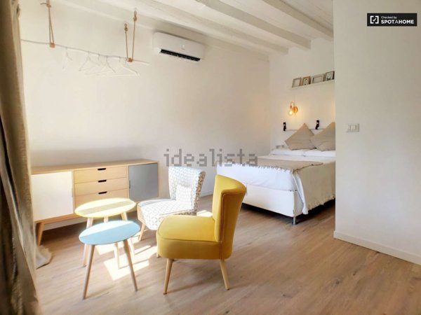 monolocale in affitto a Milano in zona Isola