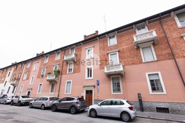 appartamento in affitto a Milano in zona Forze Armate