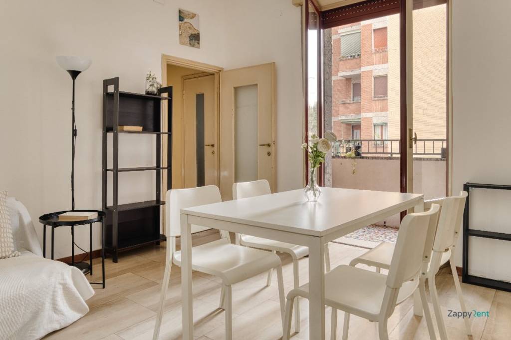 appartamento in affitto a Milano in zona Lorenteggio